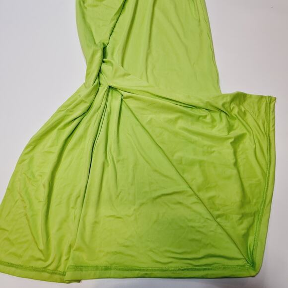 Superdown Brie Maxi Dress in Lime Medium - Picture 3 of 13